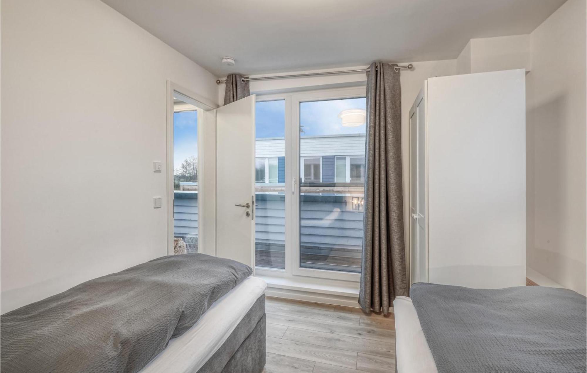 Amazing Home In Tossens With Wifi Екстер'єр фото
