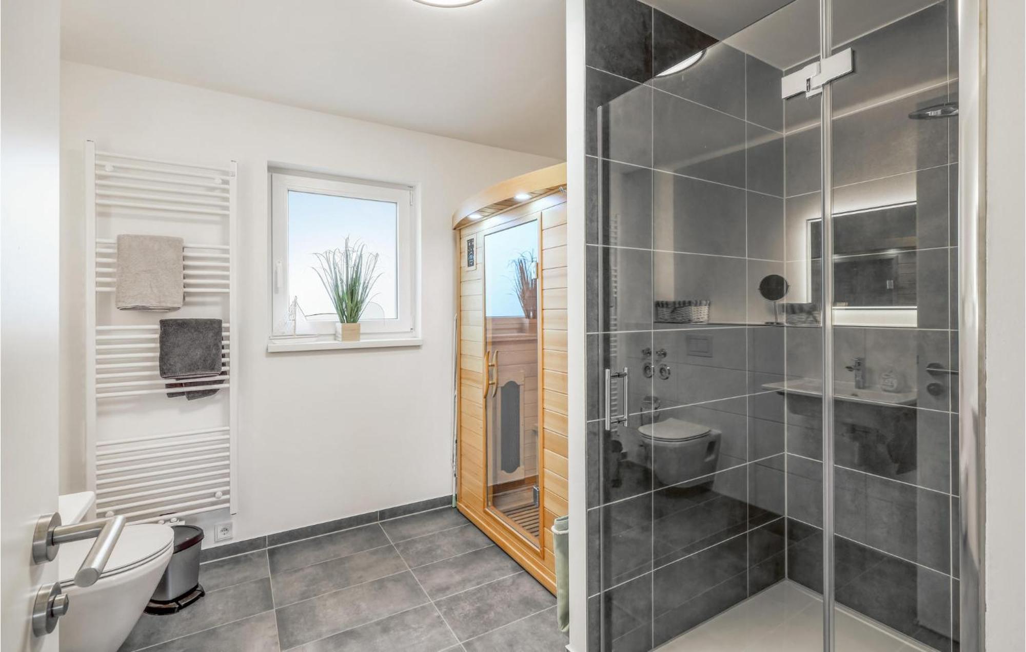 Amazing Home In Tossens With Wifi Екстер'єр фото
