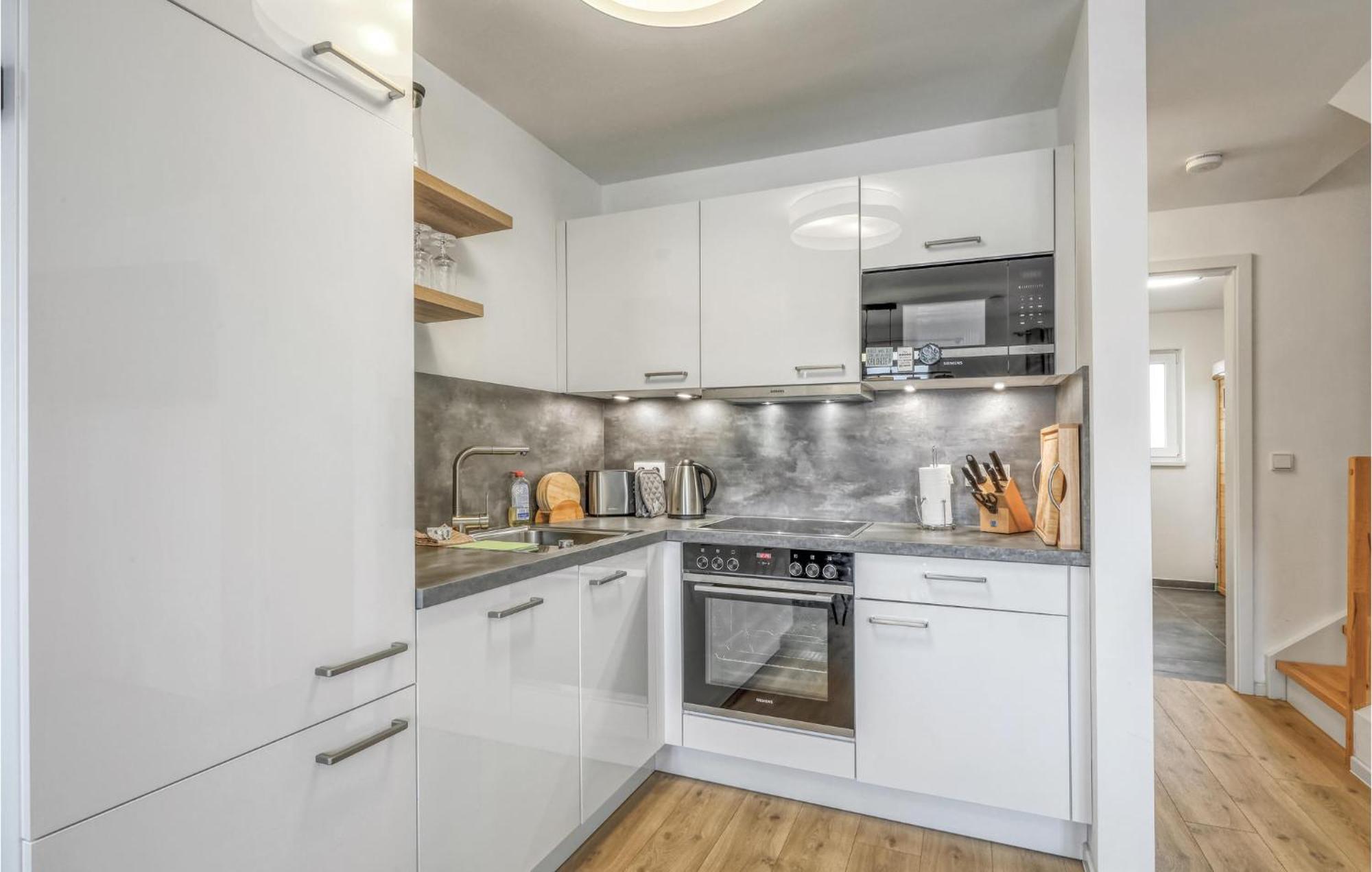 Amazing Home In Tossens With Wifi Екстер'єр фото